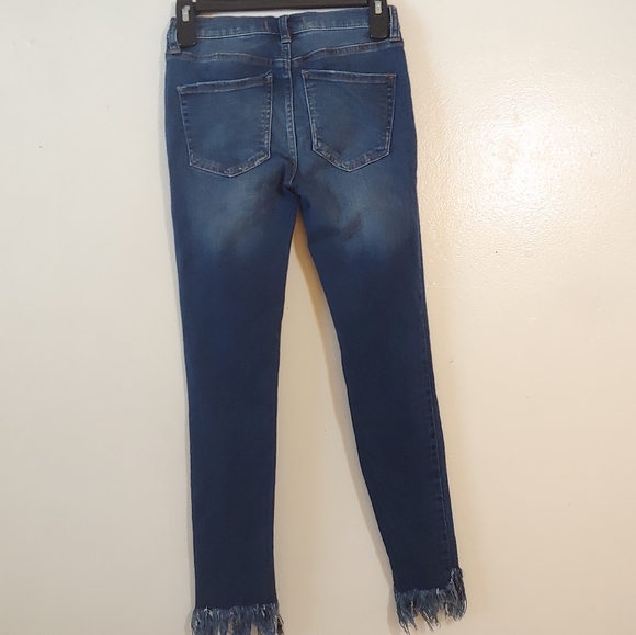 Free people. Distressed skinny jeans. - Picture 3 of 9